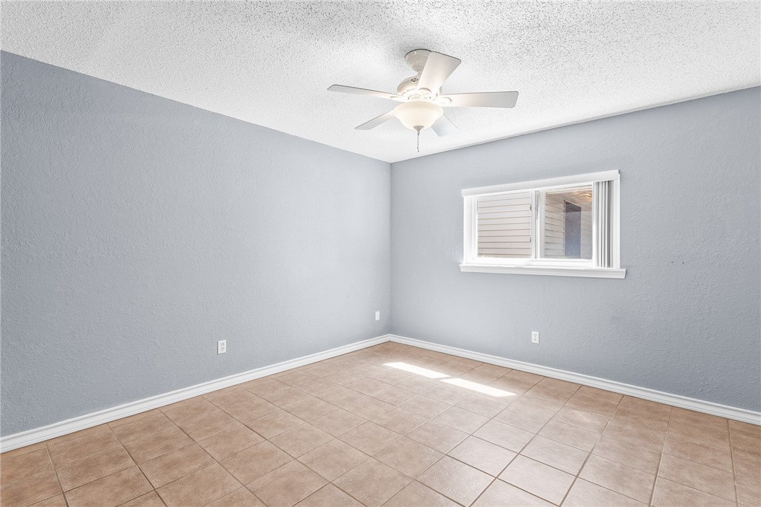 722 Oriole St Property Photo 11