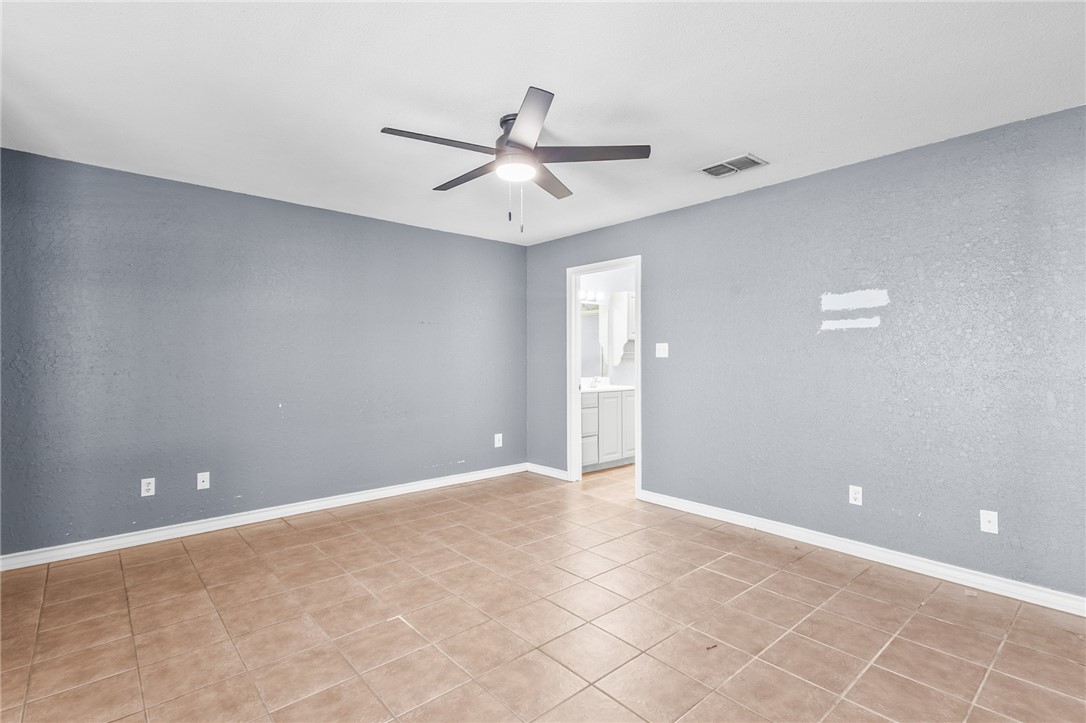 722 Oriole St Property Photo 13