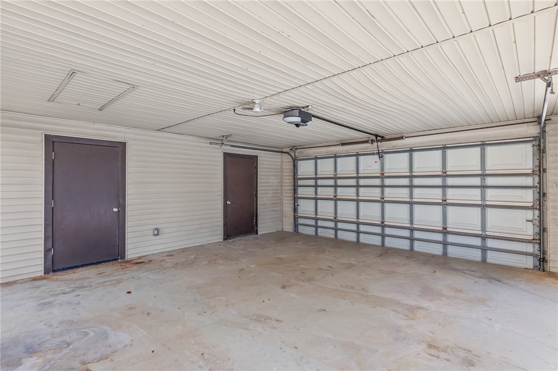 722 Oriole St Property Photo 28
