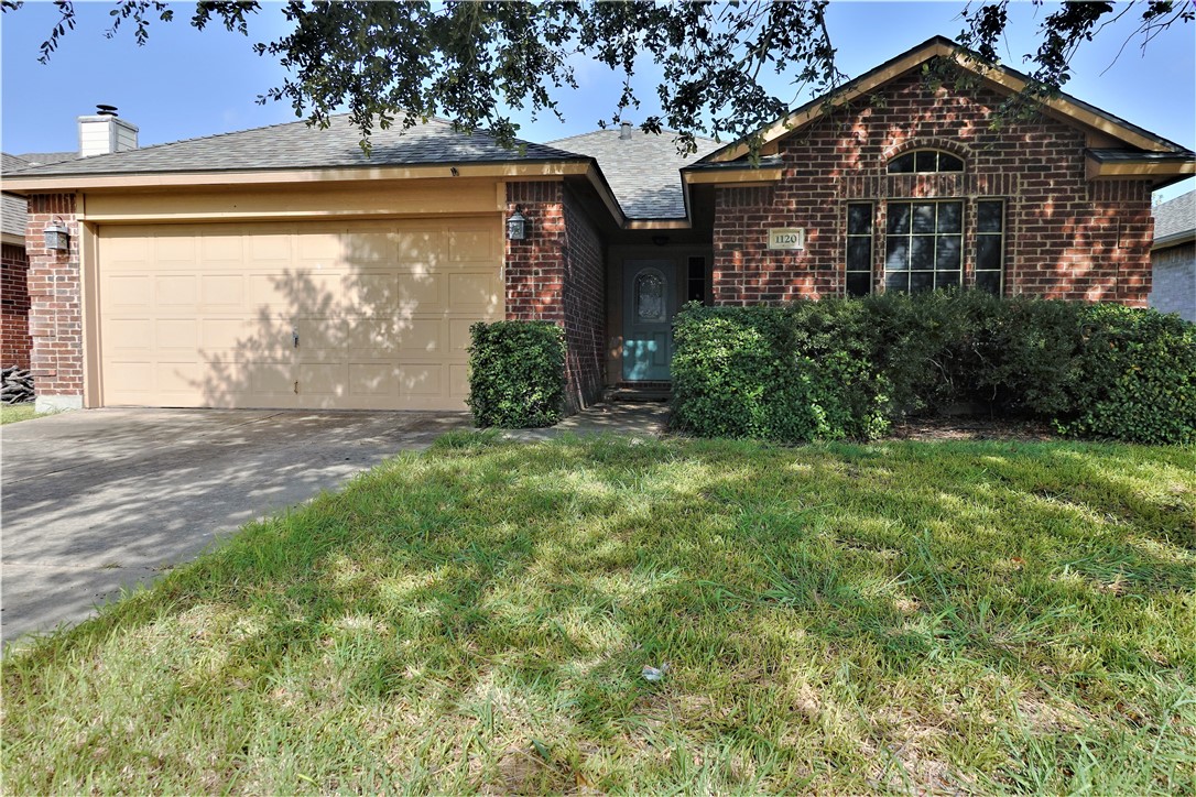 1120 La Mirada Property Photo 1