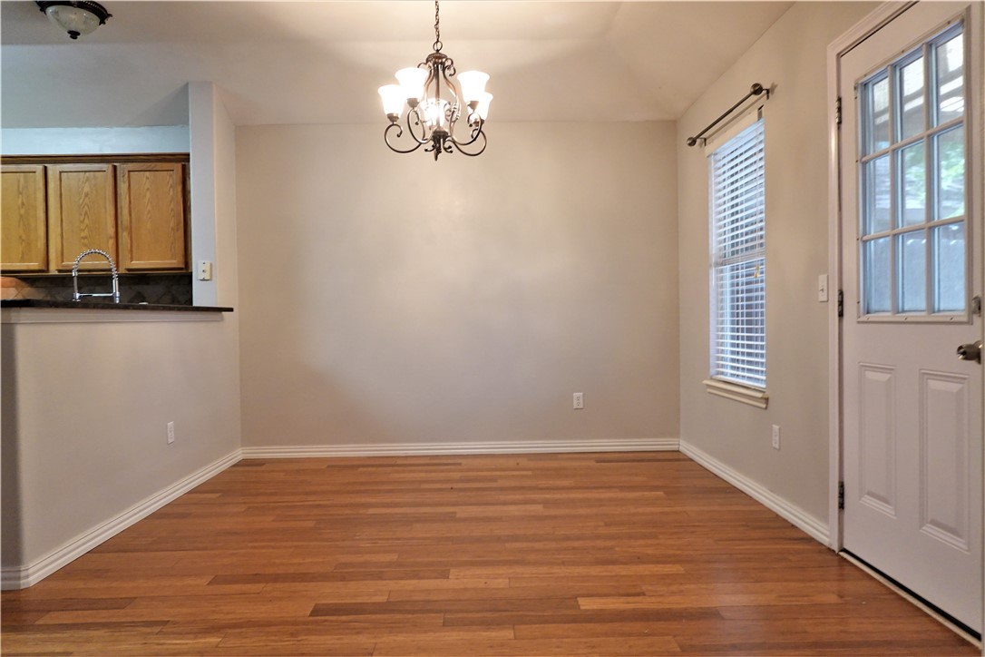 1120 La Mirada Property Photo 7