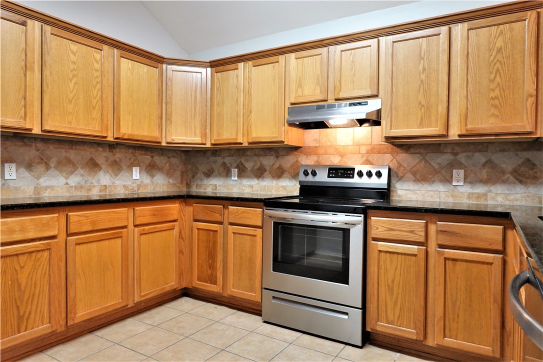 1120 La Mirada Property Photo 12