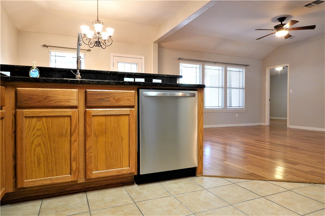1120 La Mirada Property Photo 14