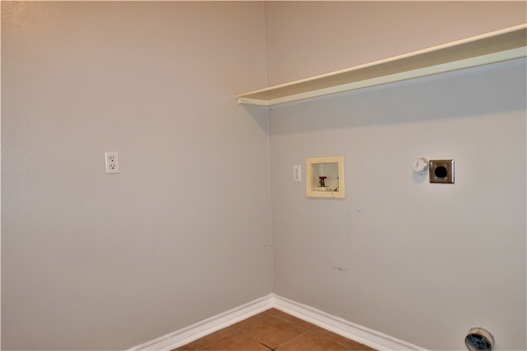 1120 La Mirada Property Photo 37