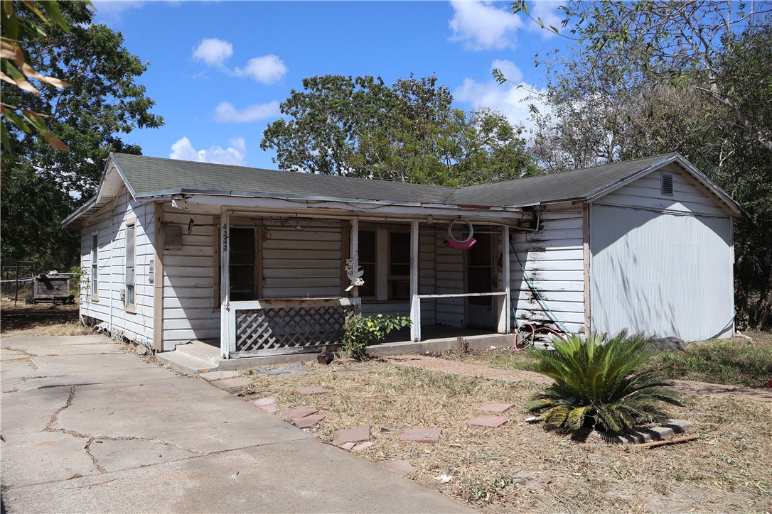 4333 Molina Dr Property Photo 1