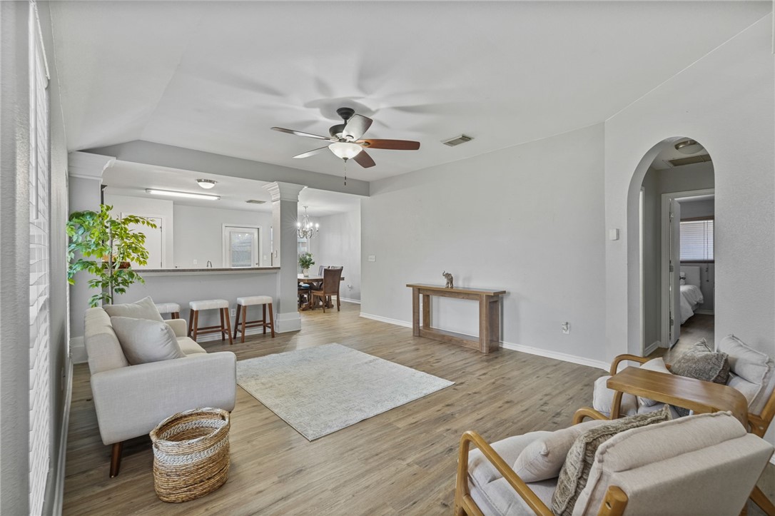 2321 White Star Property Photo 4