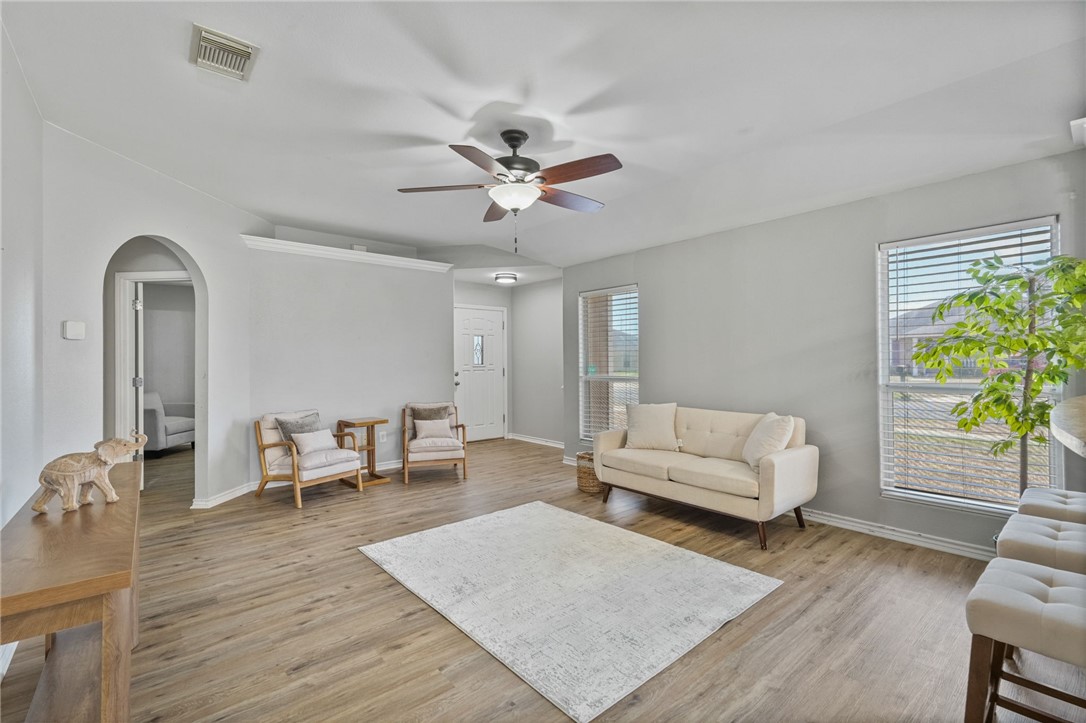2321 White Star Property Photo 6
