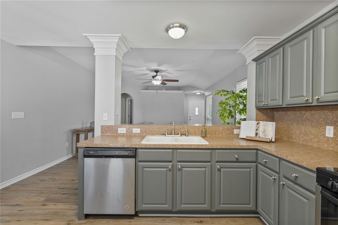 2321 White Star Property Photo 8