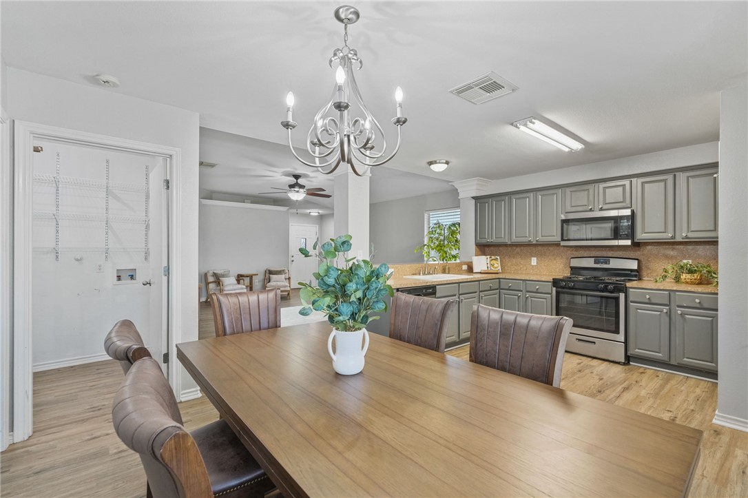 2321 White Star Property Photo 10