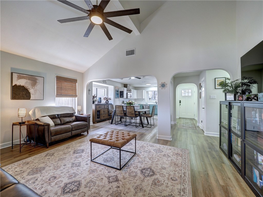 13938 Windjammer Dr Property Photo 8