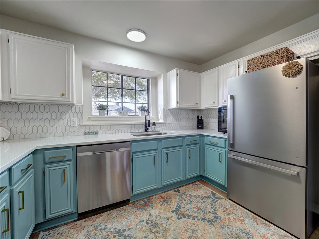 13938 Windjammer Dr Property Photo 11