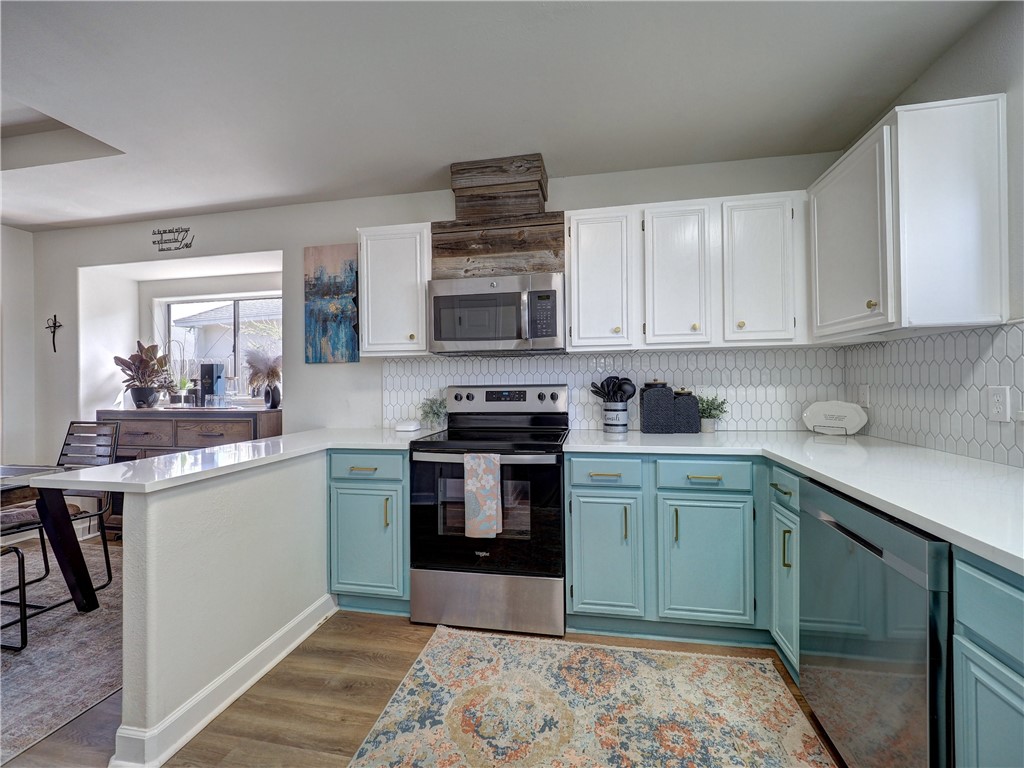13938 Windjammer Dr Property Photo 12