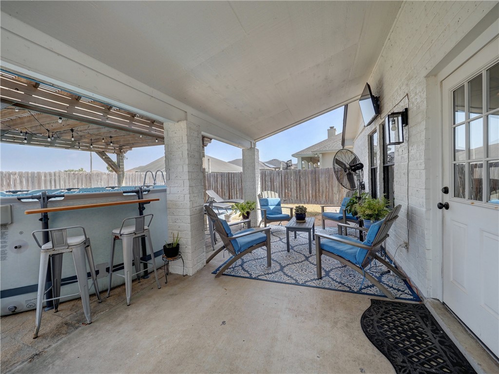 13938 Windjammer Dr Property Photo 34