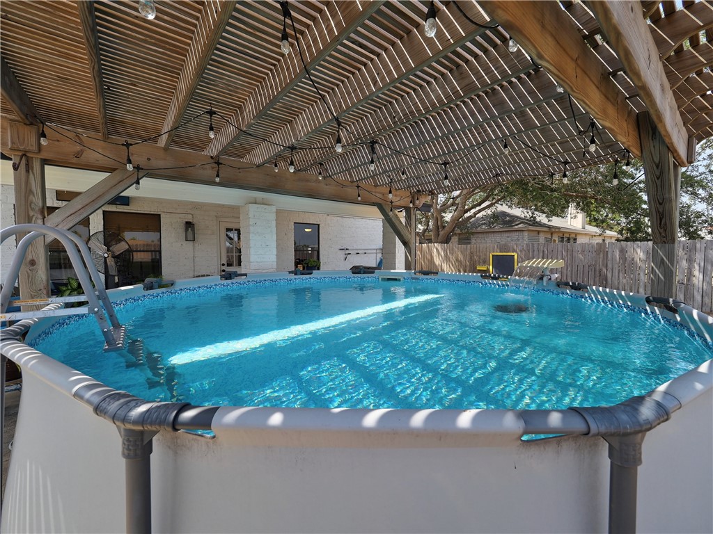 13938 Windjammer Dr Property Photo 37