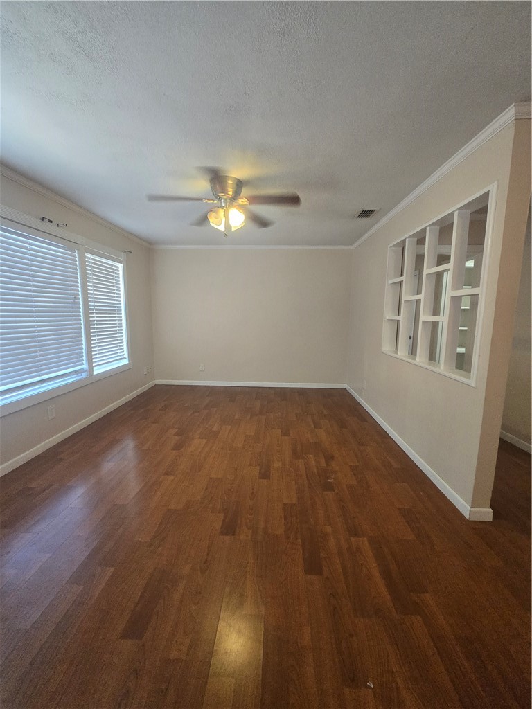 4417 Townsend St Property Photo 3