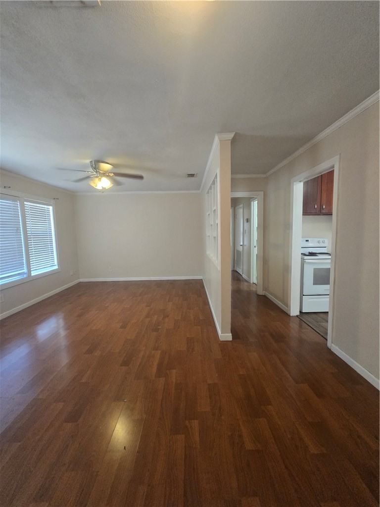4417 Townsend St Property Photo 5