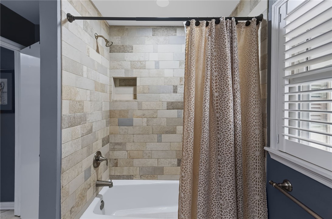 633 Moray Pl Property Photo 27