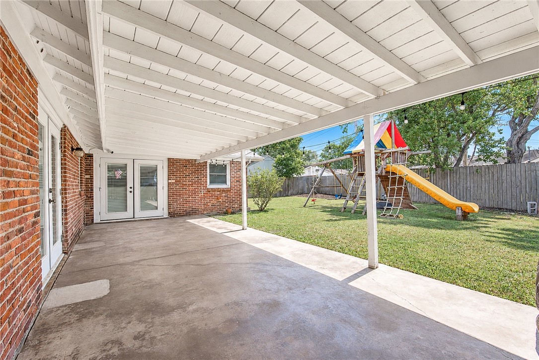 633 Moray Pl Property Photo 31