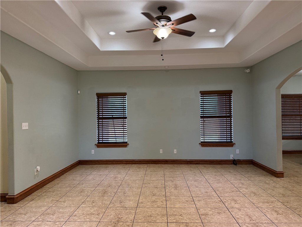 664 Fm 625 Property Photo 2