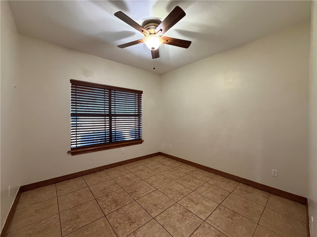 664 Fm 625 Property Photo 11
