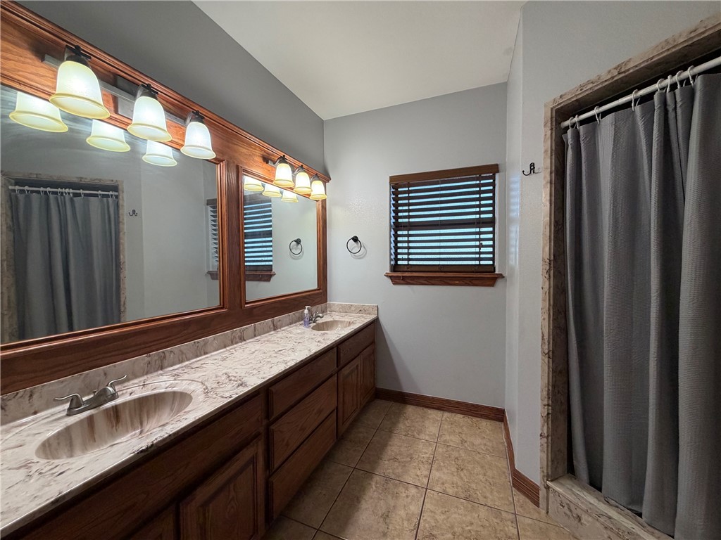 664 Fm 625 Property Photo 15