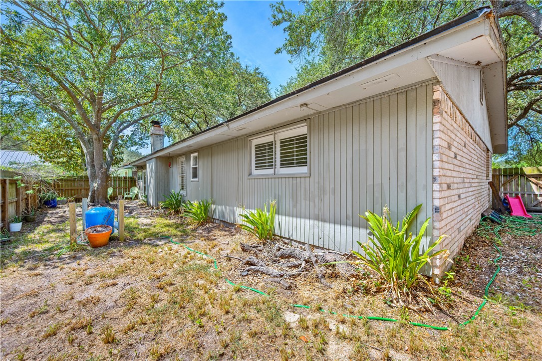 2130 Eastwind St Property Photo 41