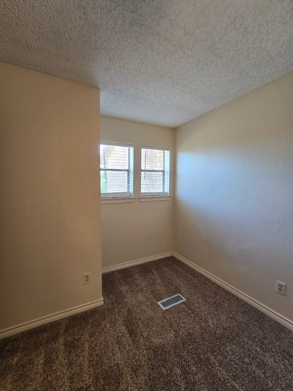 5166 Middlecoff Road B Property Photo 31