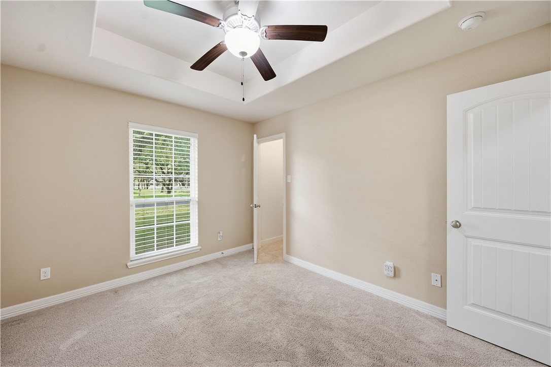 3146 Lenore Ave Property Photo 23