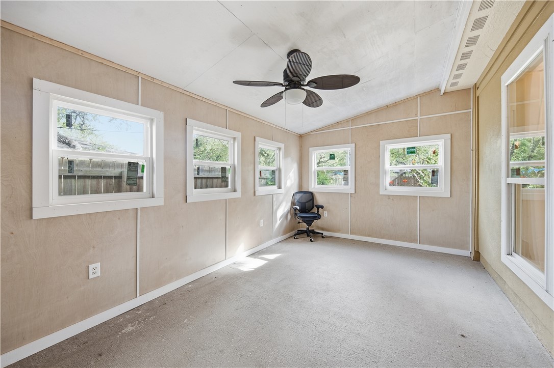 3146 Lenore Ave Property Photo 30