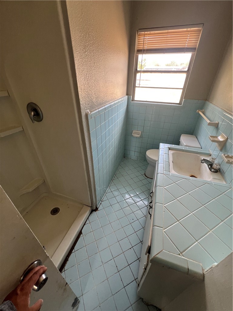 4913 Franklin Dr Property Photo 4