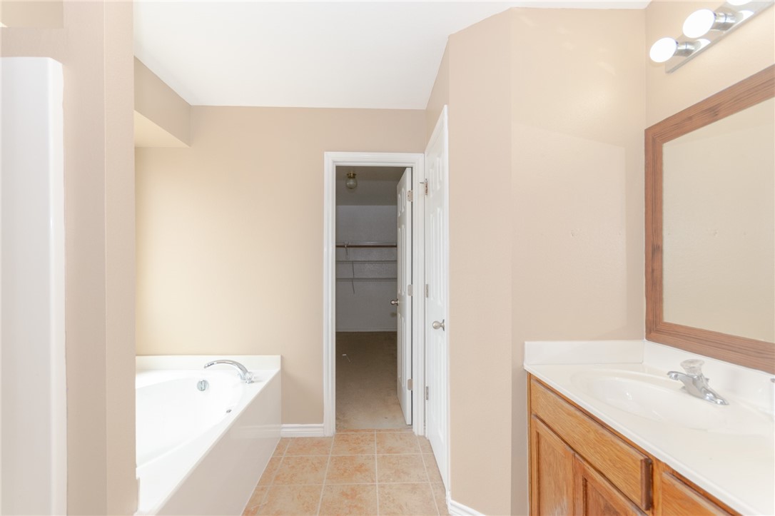 3922 Accrington Ct Property Photo 17