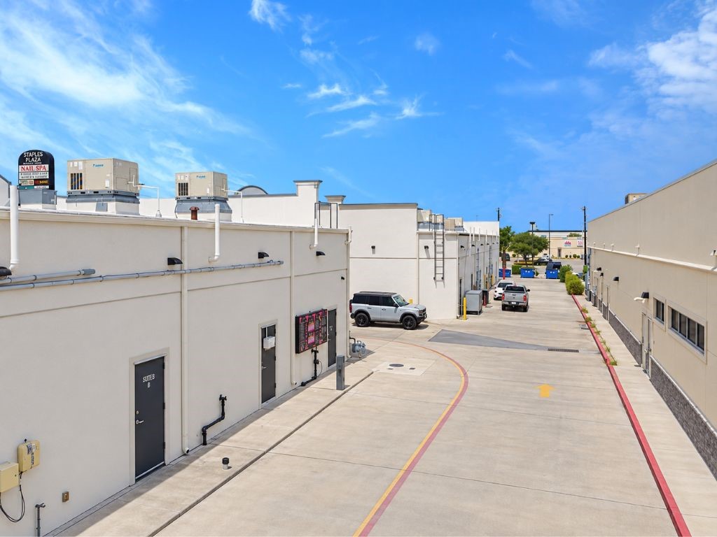 6702 S Staples St B-a Property Photo 19