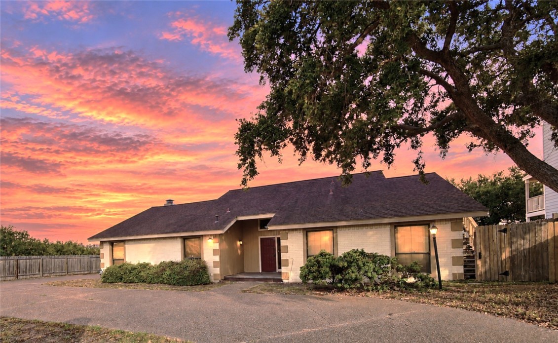 6093 Ennis Joslin Property Photo 1