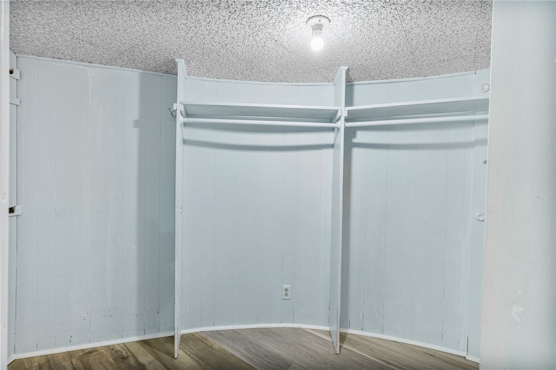 1061 Meadowbrook Dr Property Photo 24