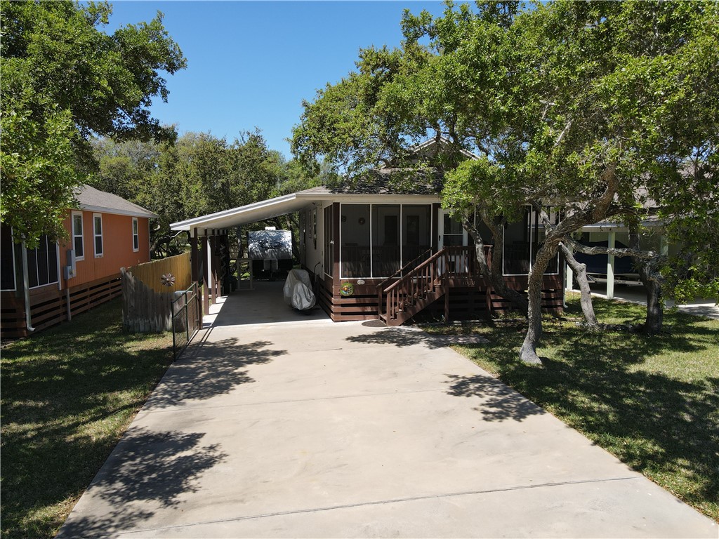 1023 S Fuqua St Property Photo 3