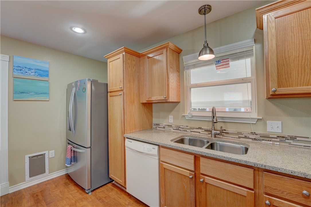 1023 S Fuqua St Property Photo 10