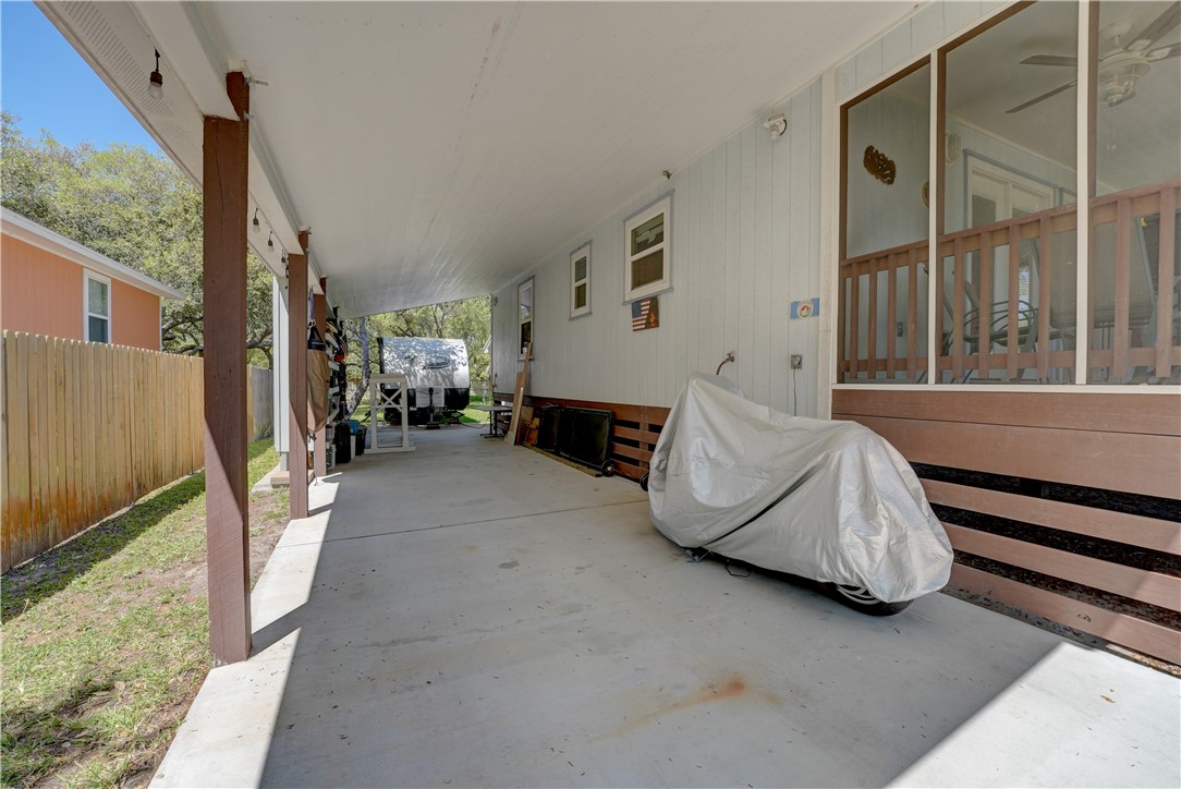 1023 S Fuqua St Property Photo 23