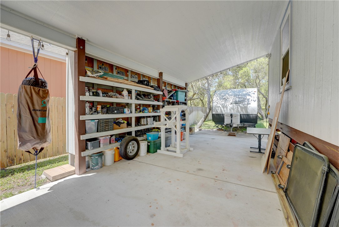 1023 S Fuqua St Property Photo 24