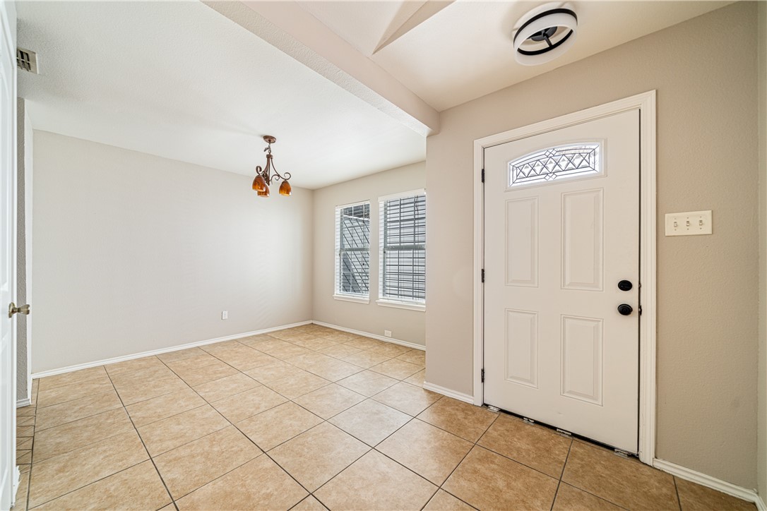 4525 Sunlight Dr Property Photo 10