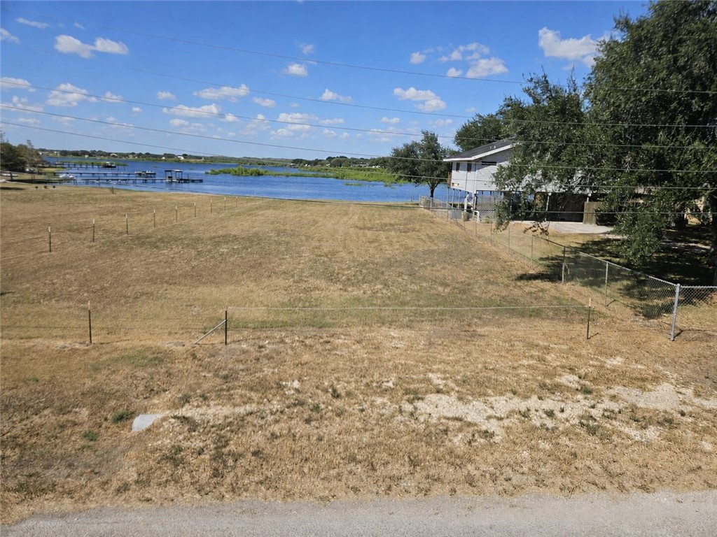 104 Zenna Dr Property Photo 1