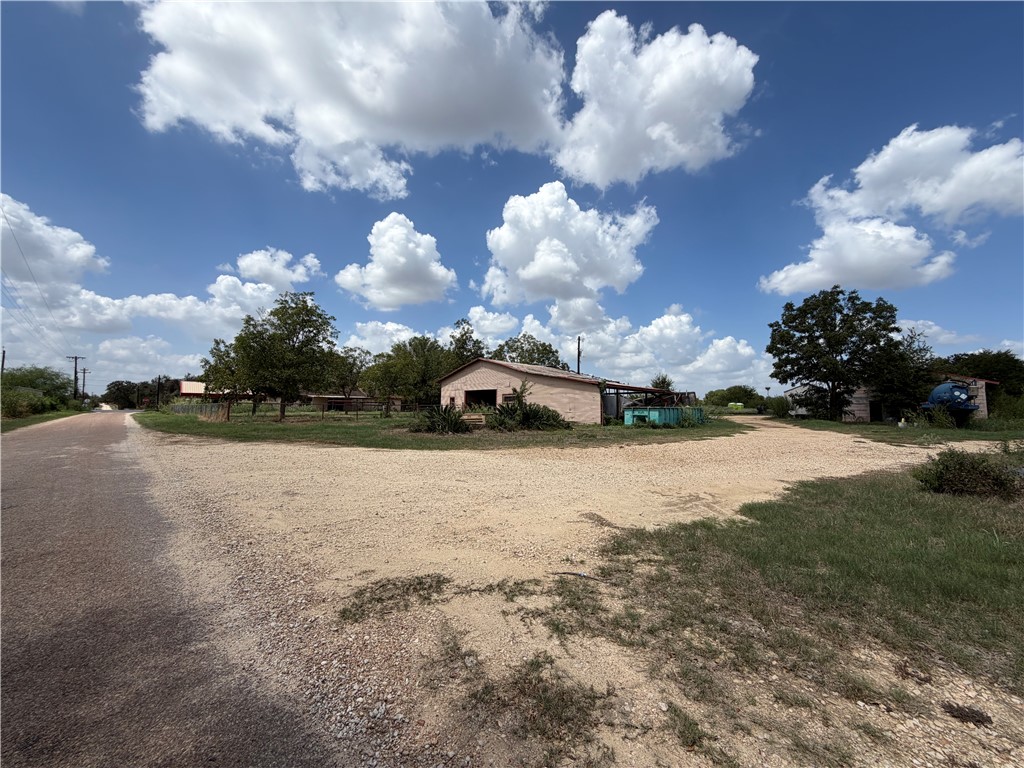 30 County Rd 245 E Property Photo 4