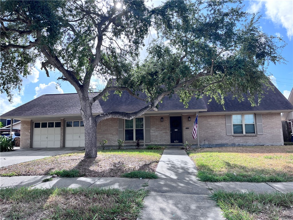 621 Philomena Dr Property Photo 1