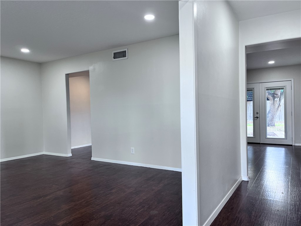 621 Philomena Dr Property Photo 2