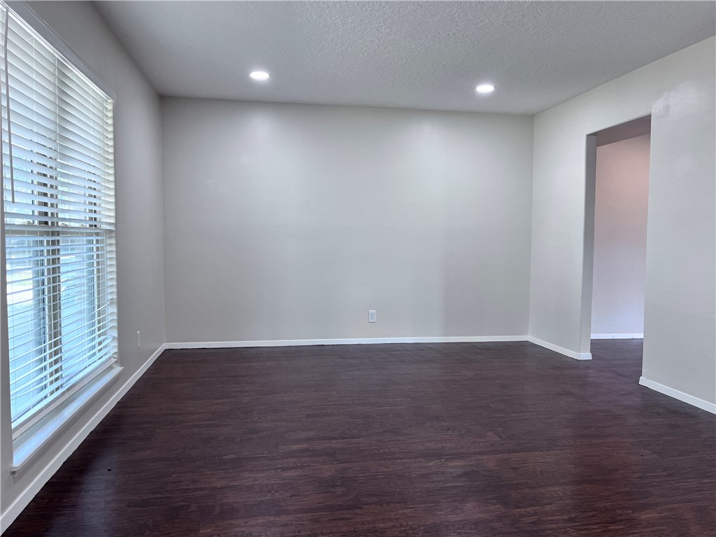 621 Philomena Dr Property Photo 3