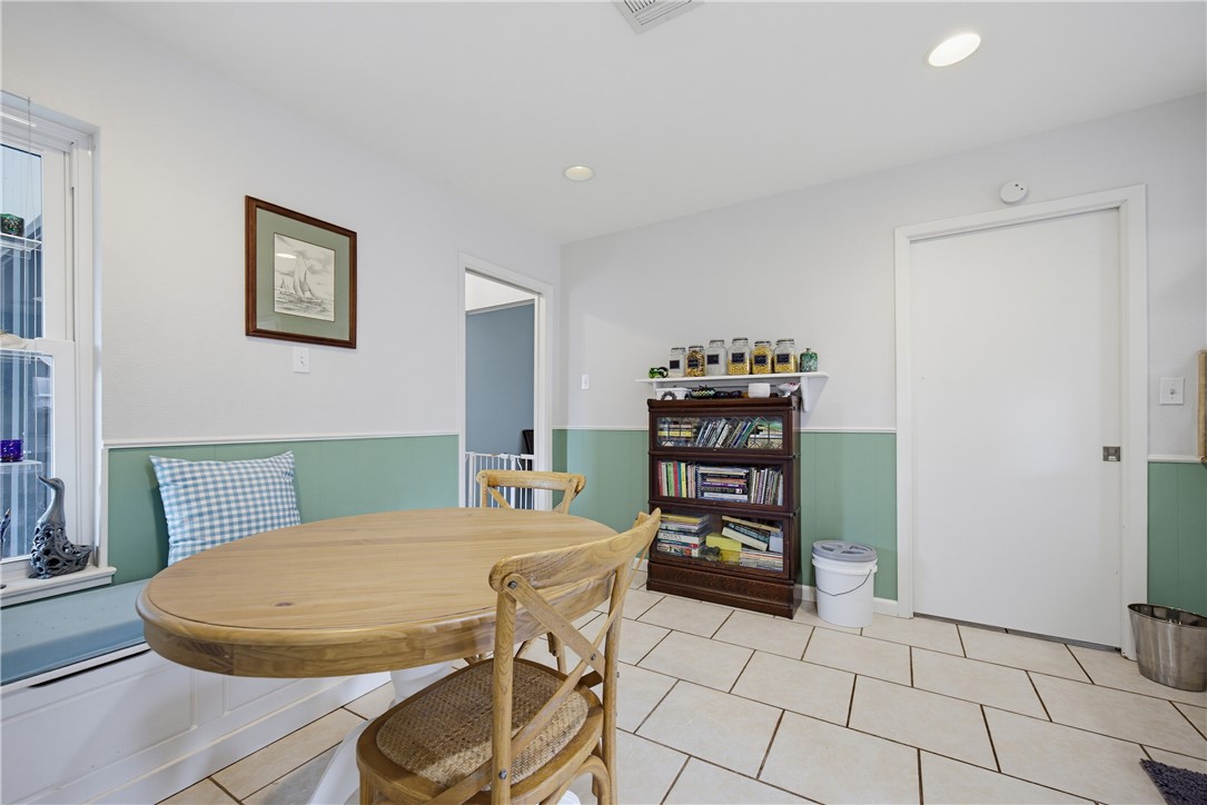 5405 Whitemarsh Dr Property Photo 1