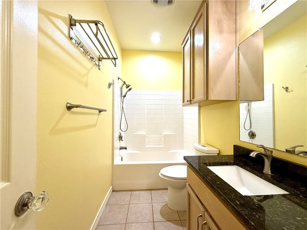 6653 Downing St 5 Property Photo 29