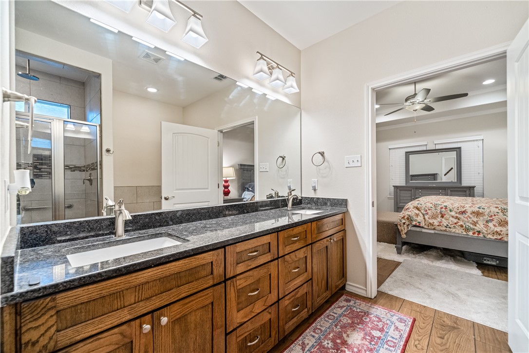 2718 Yeager Dr Property Photo 20