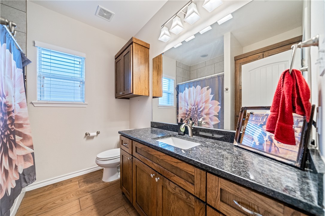 2718 Yeager Dr Property Photo 25