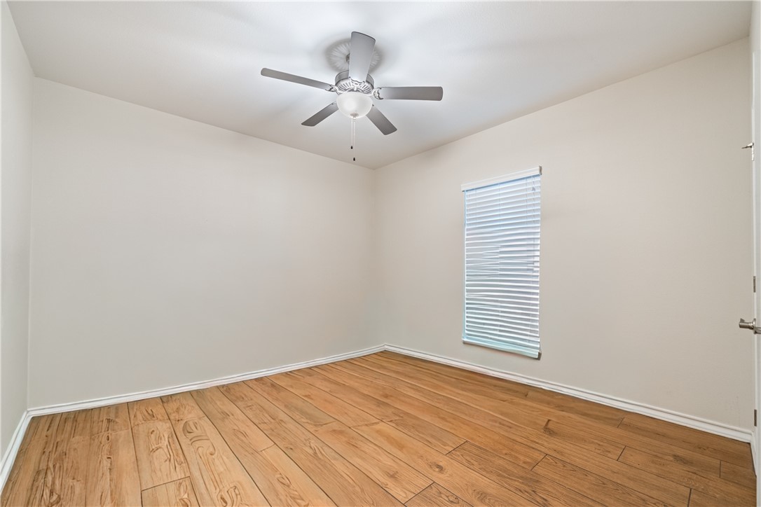 2718 Yeager Dr Property Photo 26