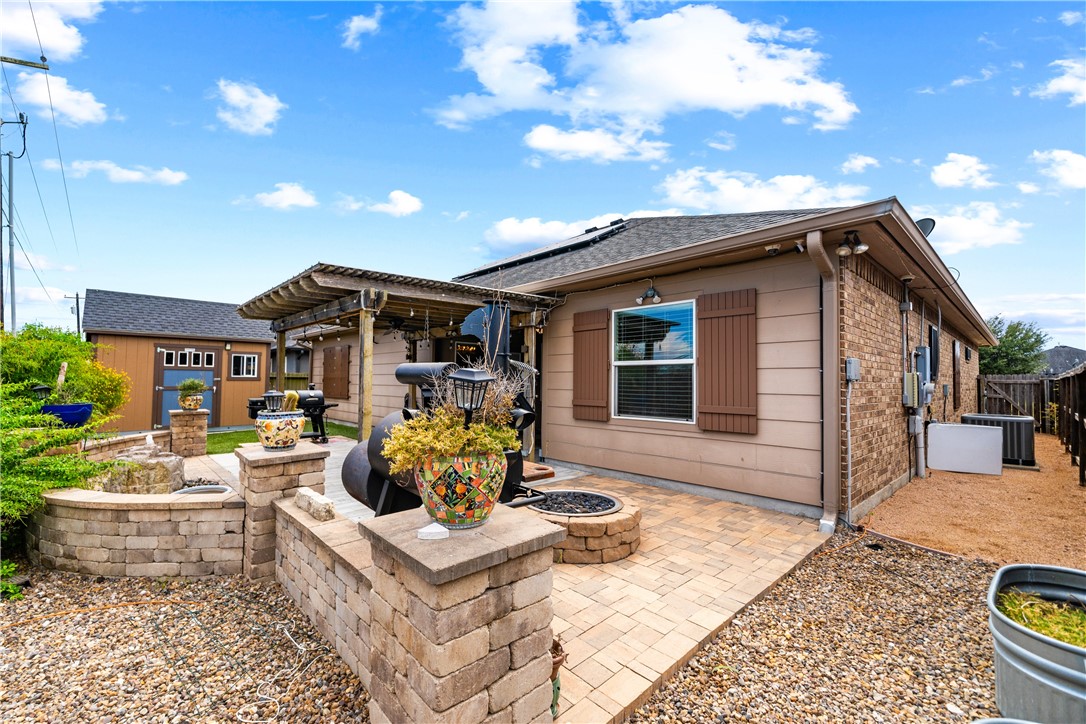2718 Yeager Dr Property Photo 37